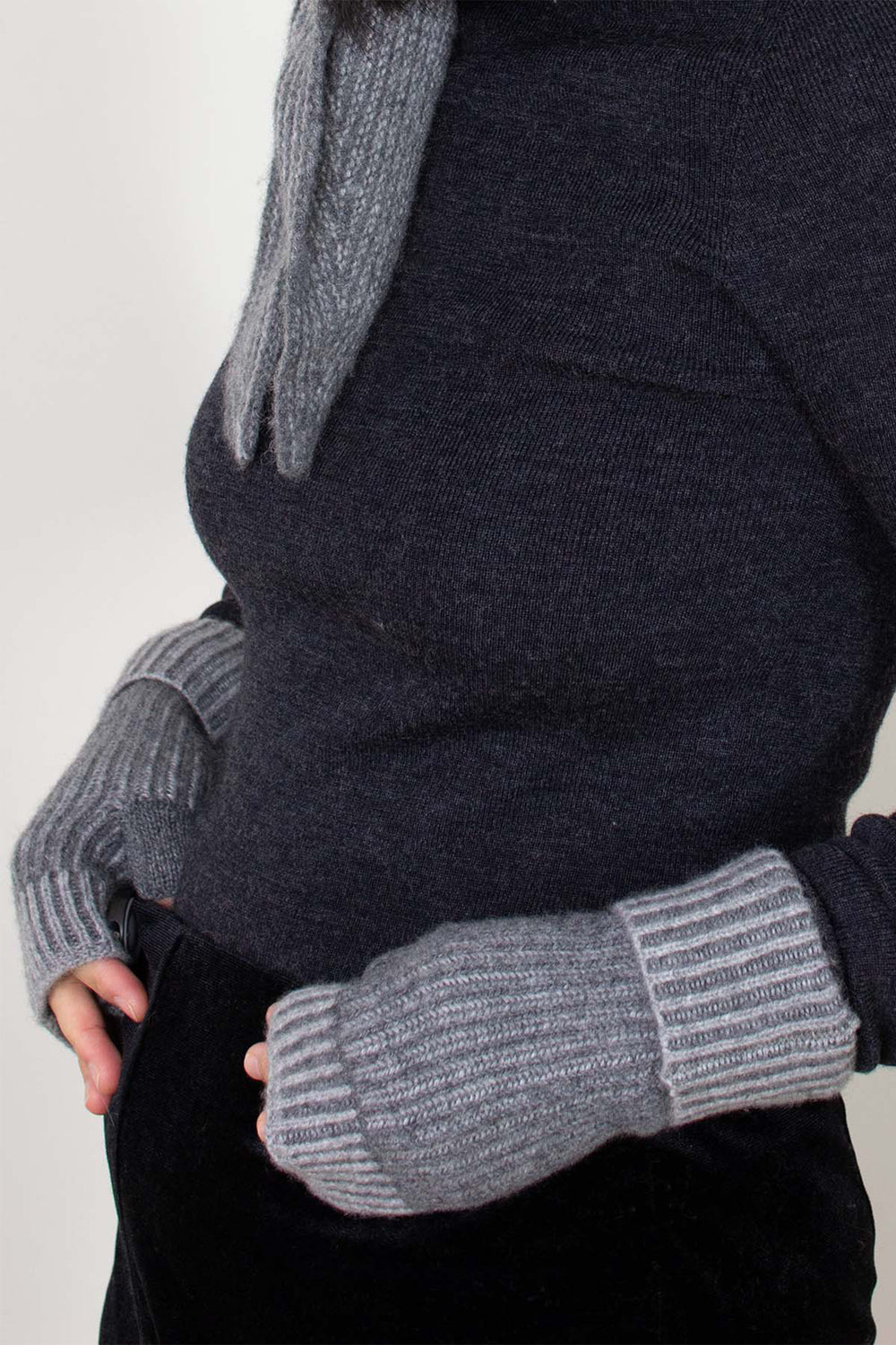 Oats & Rice Marine Grey Cashmere Hand Warmer Gloves OR25-G03, worn, styled