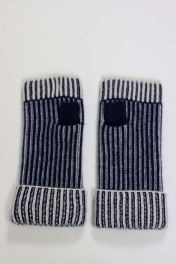 Oats &amp; Rice Marine Navy Cashmere Hand Warmer Gloves OR25-G03, flat lay of the pair