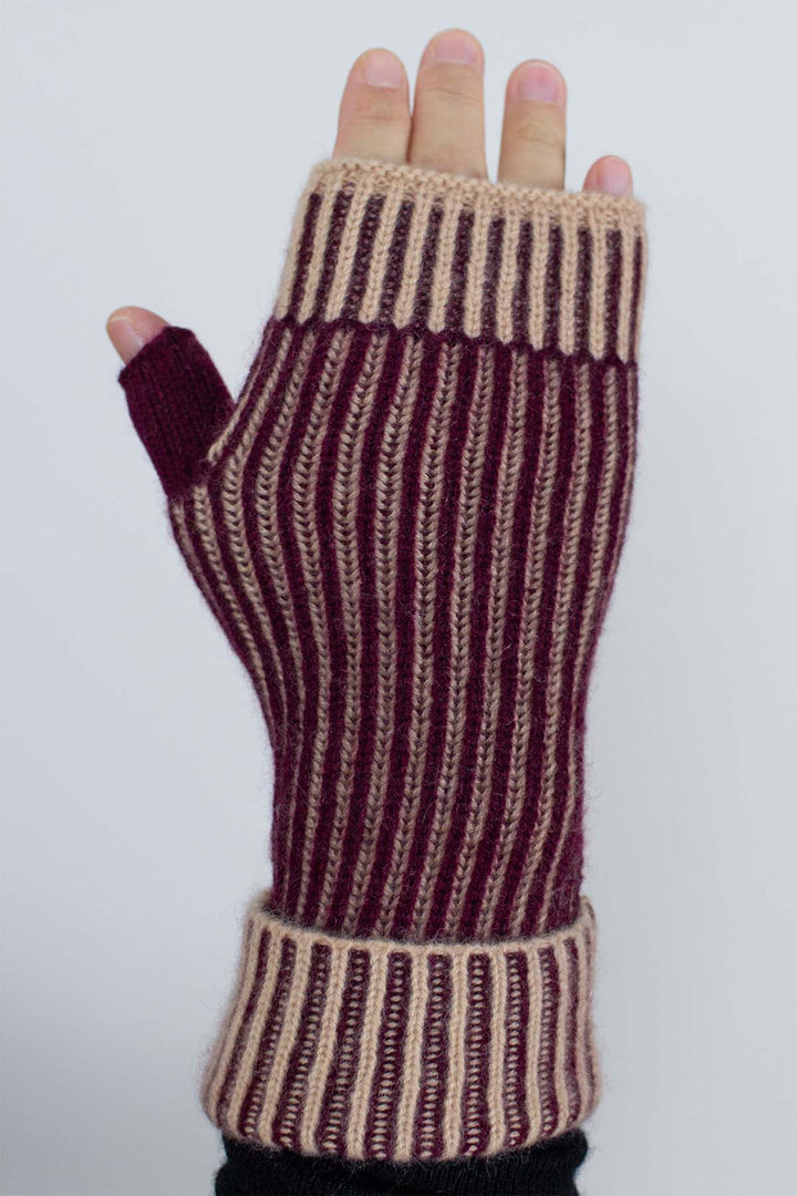 Oats &amp; Rice Marine Wine Red Cashmere Hand Warmer Gloves OR25-G03, worn, back of hand