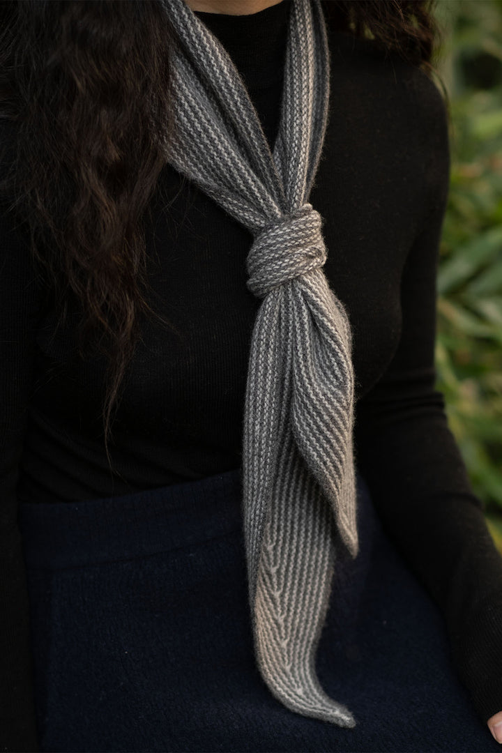 Oats &amp; Rice Sailor Grey Cashmere Scarf OR25-NS03, knot detail
