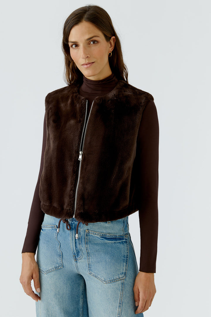 Oui Chocolate Torte Brown Faux Fur Gilet Waistcoat 100019-8936, front view