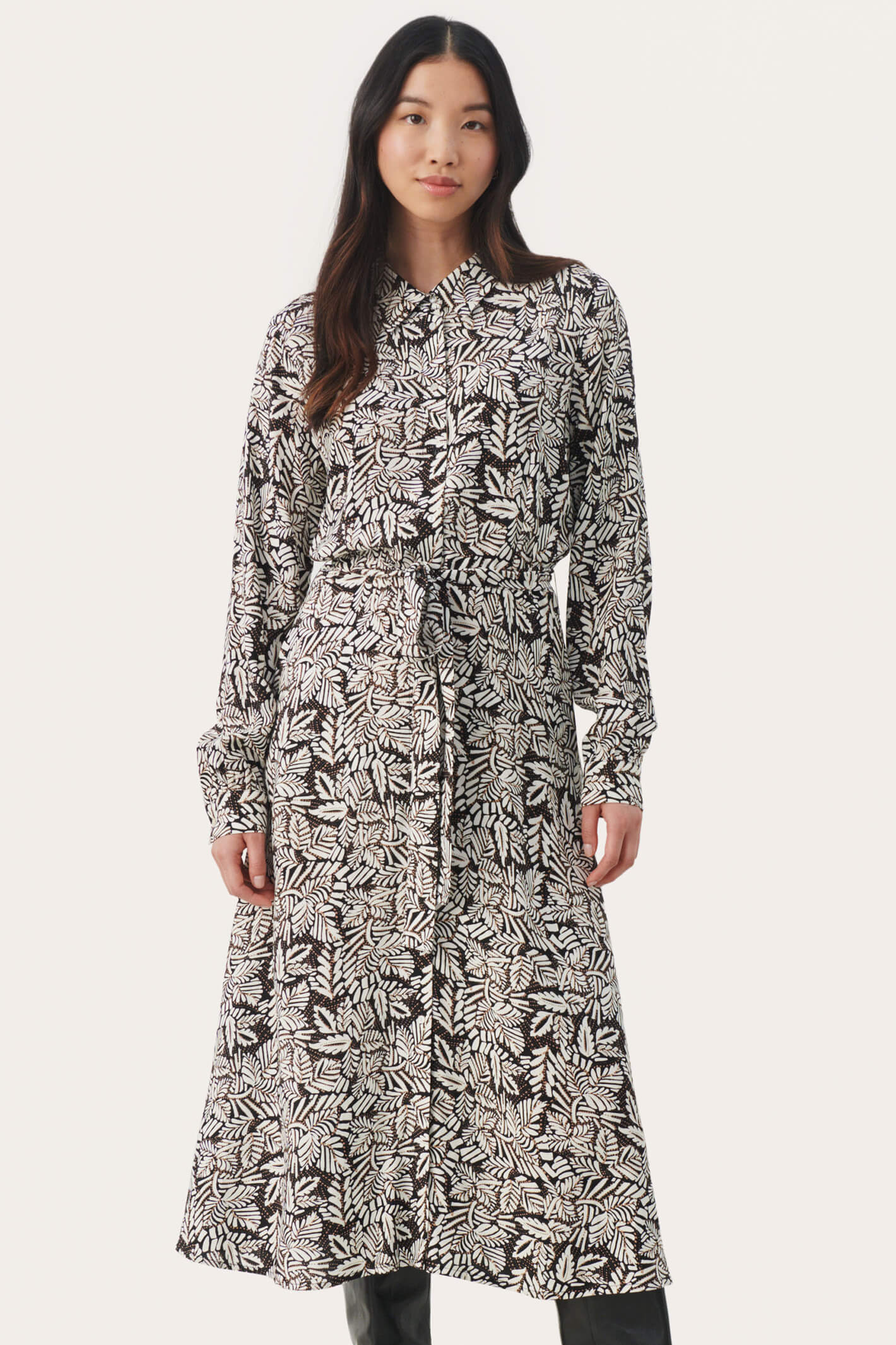 Black leaf deals print dress