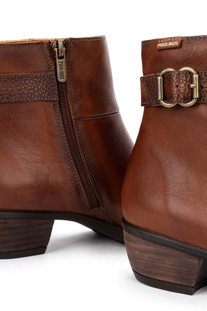 Pikolinos Utiel Cuero Brown Leather Ankle Boots W7P-8501C1, detail close-up