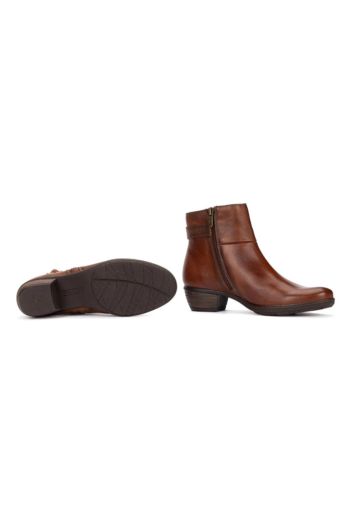 Pikolinos Utiel Cuero Brown Leather Ankle Boots W7P-8501C1, sole and side view