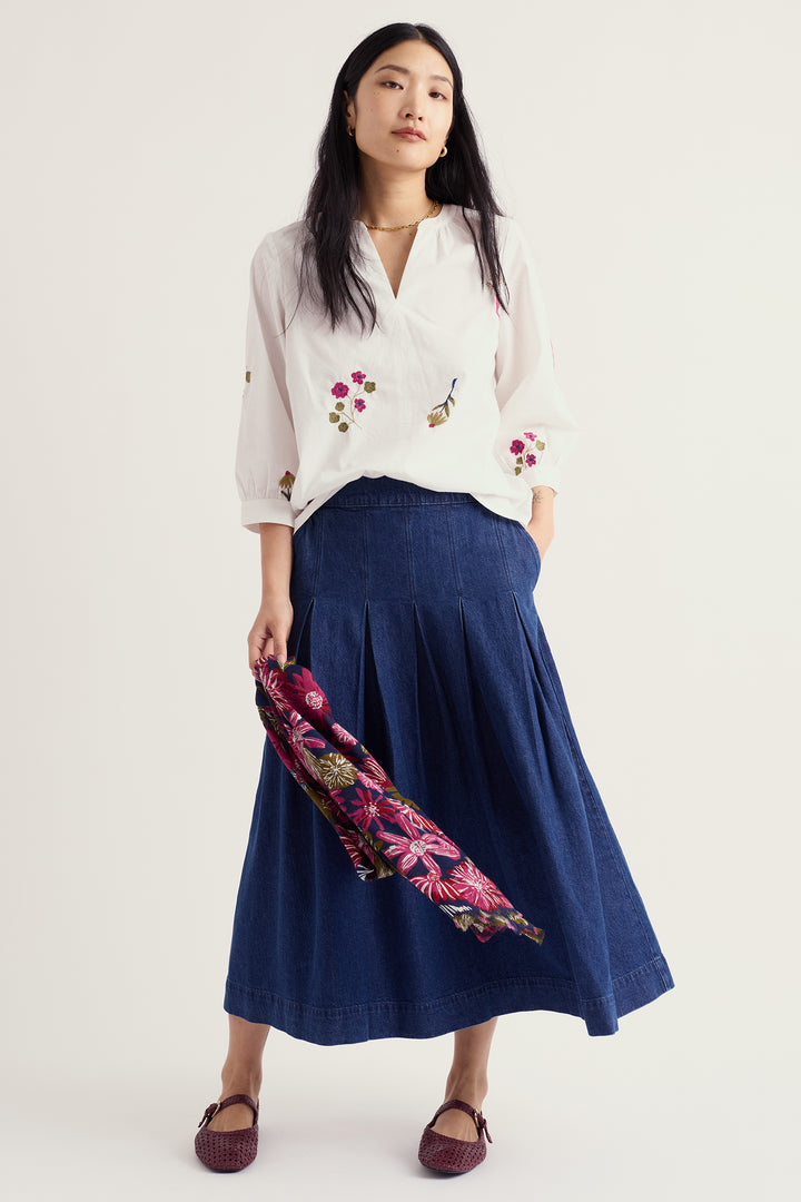 Seasalt Cornwall Grace Embroidered Flora Embroidery Chalk White Top WM40284 38467, full length view on model with a denim skirt