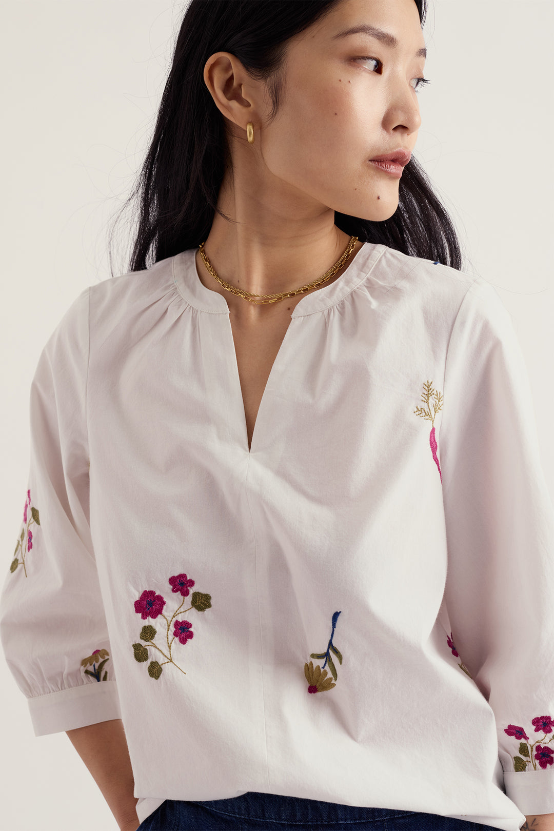 Seasalt Cornwall Grace Embroidered Flora Embroidery Chalk White Top WM40284 38467, front view on model showing the notch neckline