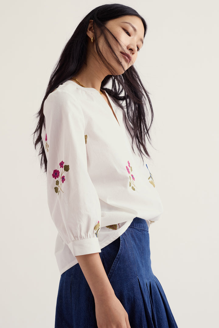 Seasalt Cornwall Grace Embroidered Flora Embroidery Chalk White Top WM40284 38467, side view on model showing the sleeve embroidery