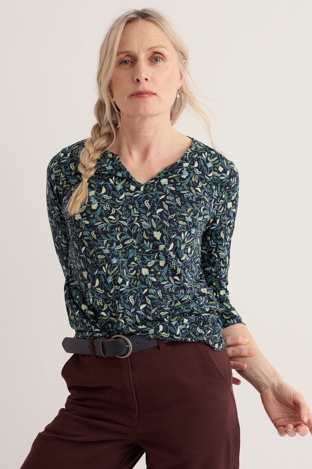 Seasalt Cornwall Kellow Garden Peas Maritime Navy Top, front view on model