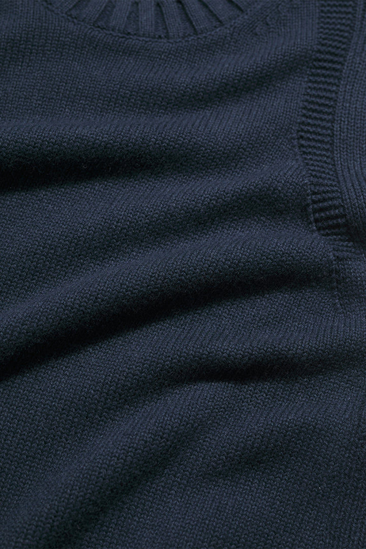 Seasalt Cornwall Redstart Maritime Navy Vest WM38843, rib and knit detail