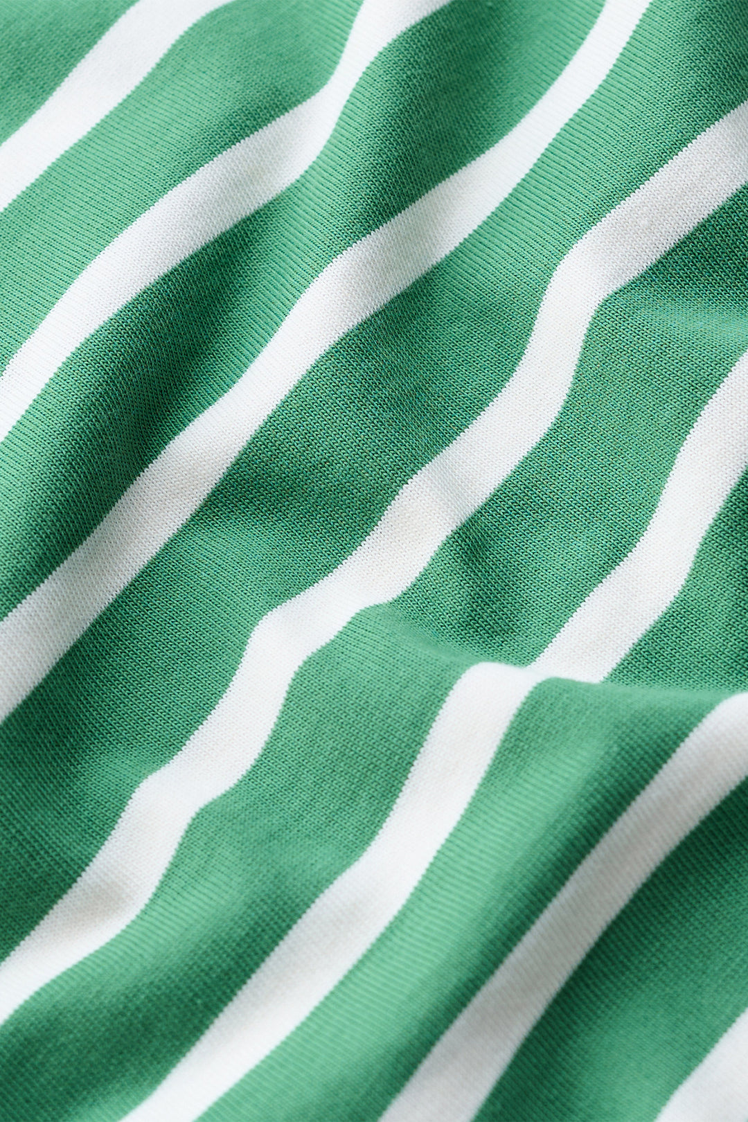Seasalt Cornwall Sailor Top Breton Pea Pod Green WM40344 38485, stripe and neckline detail