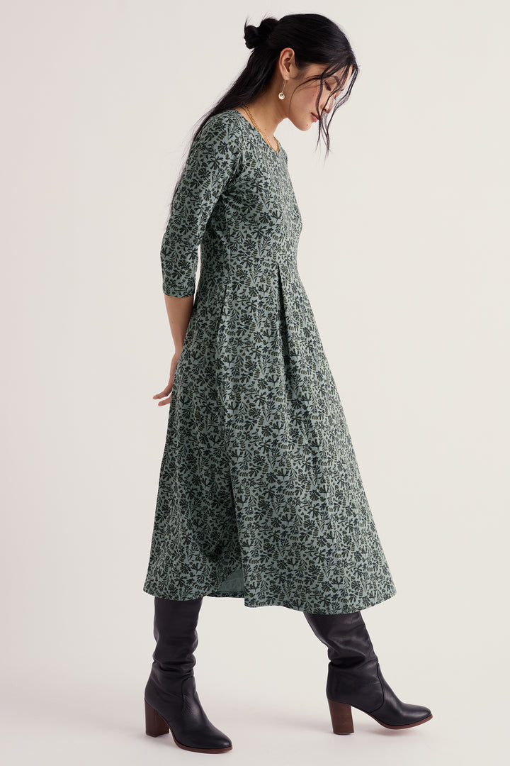 Seasalt Cornwall Veronica Painted Seaweed Lichen Green Dress, side view on model
