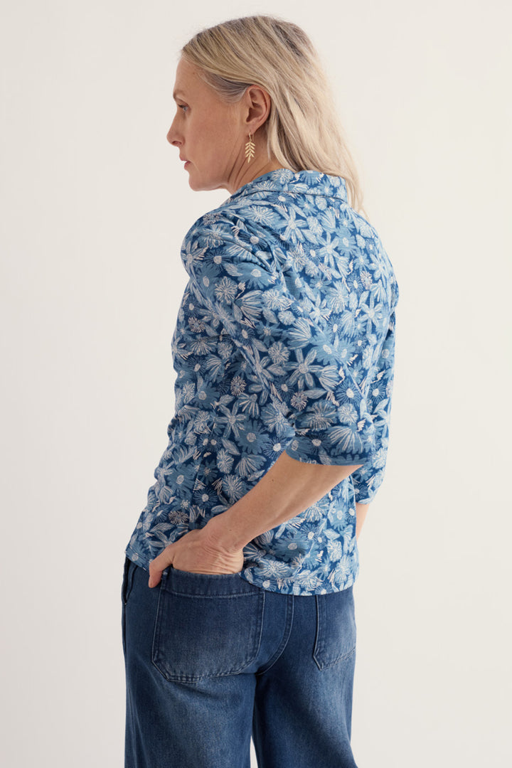Seasalt Cornwall Wavecrest Sketchbook Blooms Marine Blue Shirt WM39278 38423, back view on model