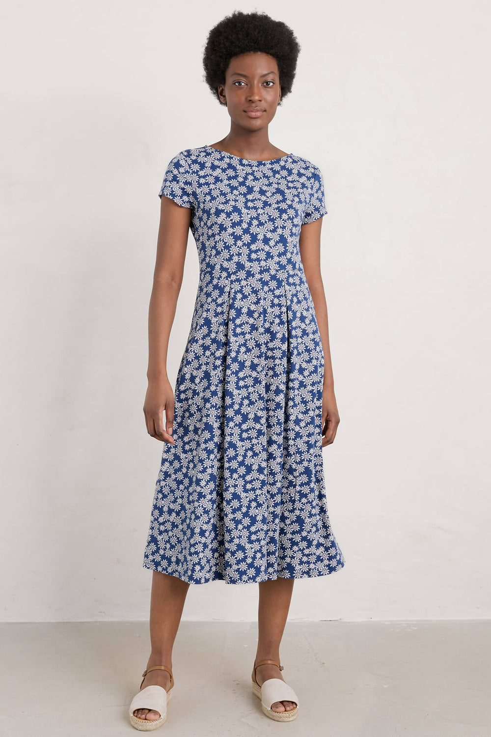 Seasalt Wild Bouquet Daisy Scatter Marine Blue Dress - Shirley Allum Boutique