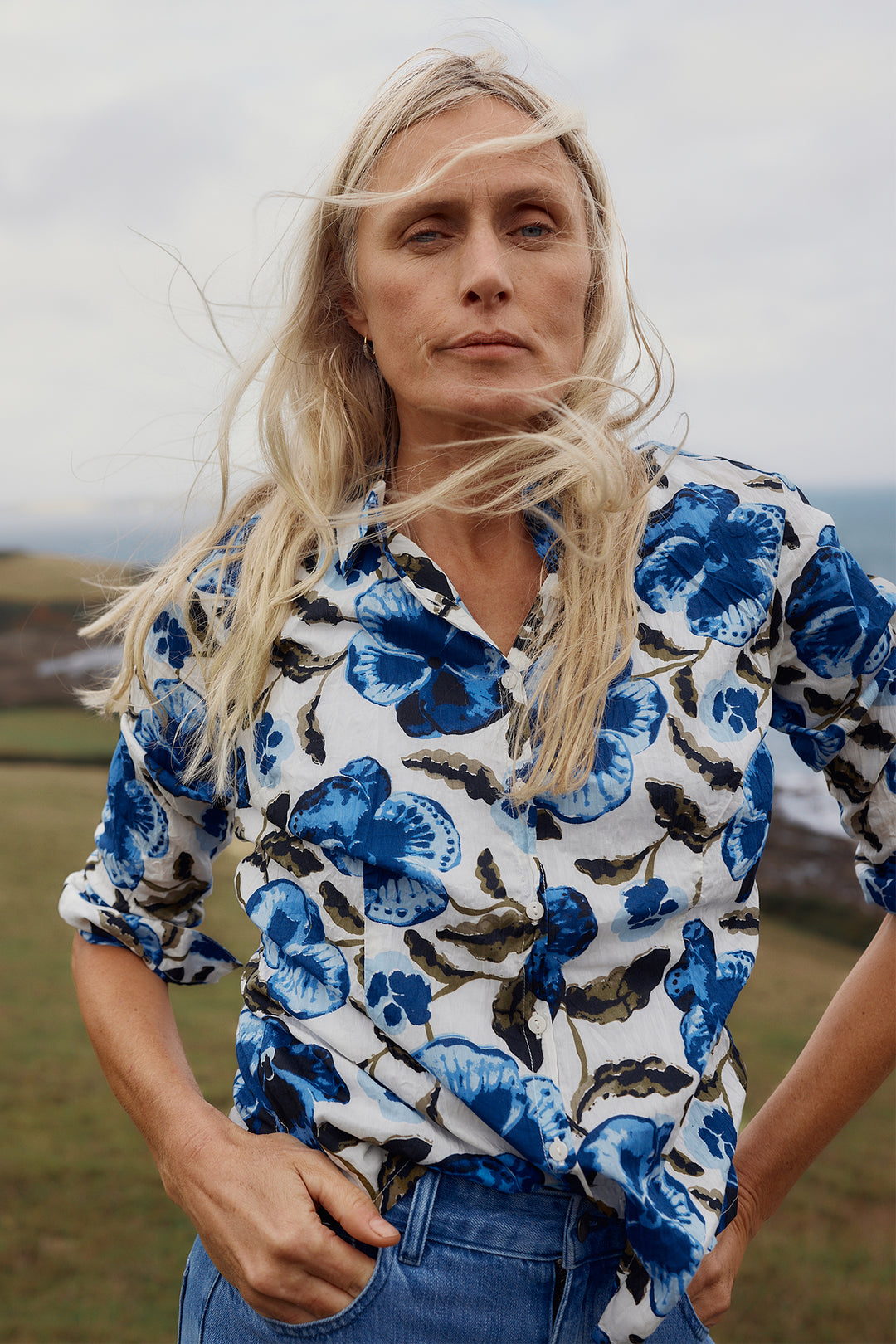 Seasalt WM39616-37229 Blue Spring Pansy Chalk Larissa Shirt