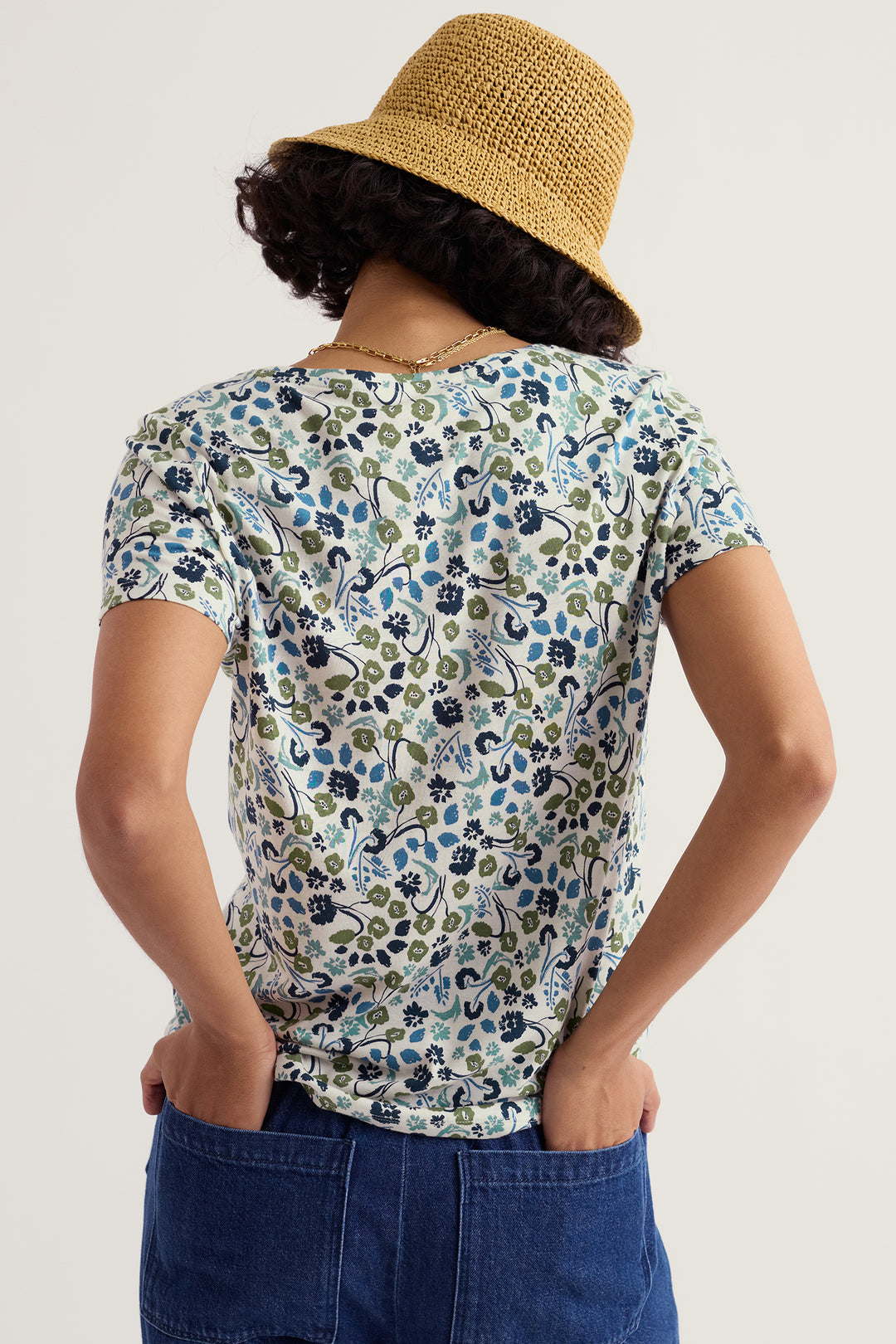 Seasalt WM39649R Appletree Beach Blooms Chalk T-Shirt
