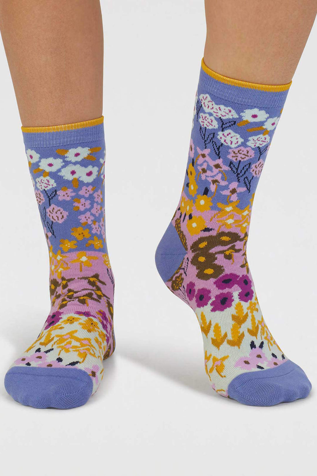 Thought SPW901 Light Sapphire Blue Marguerite Floral Organic Cotton Socks - Shirley Allum Boutique