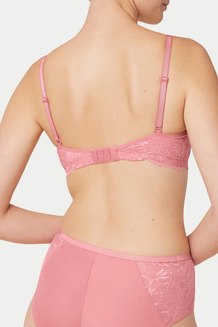 Triumph Amourette Charm T W02 pink bra at Shirley Allum