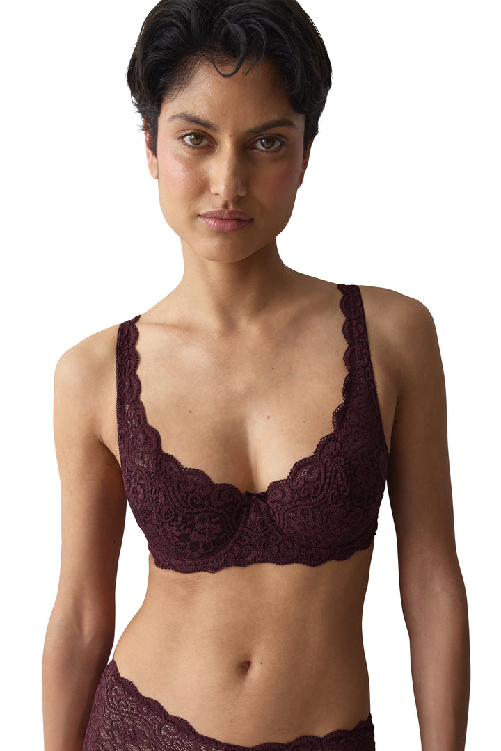 Triumph Amourette WHP Claret Red Bra, front close view