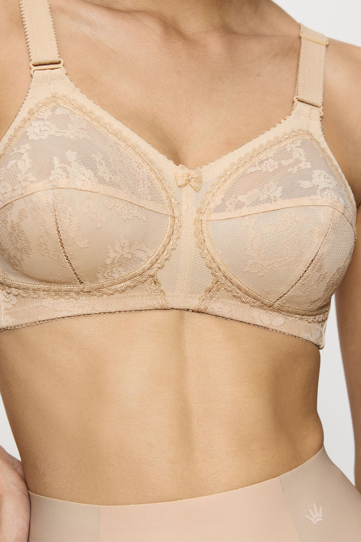 Triumph Bra Doreen Non-wired Skin 10166213 0026 - Shirley Allum Boutique