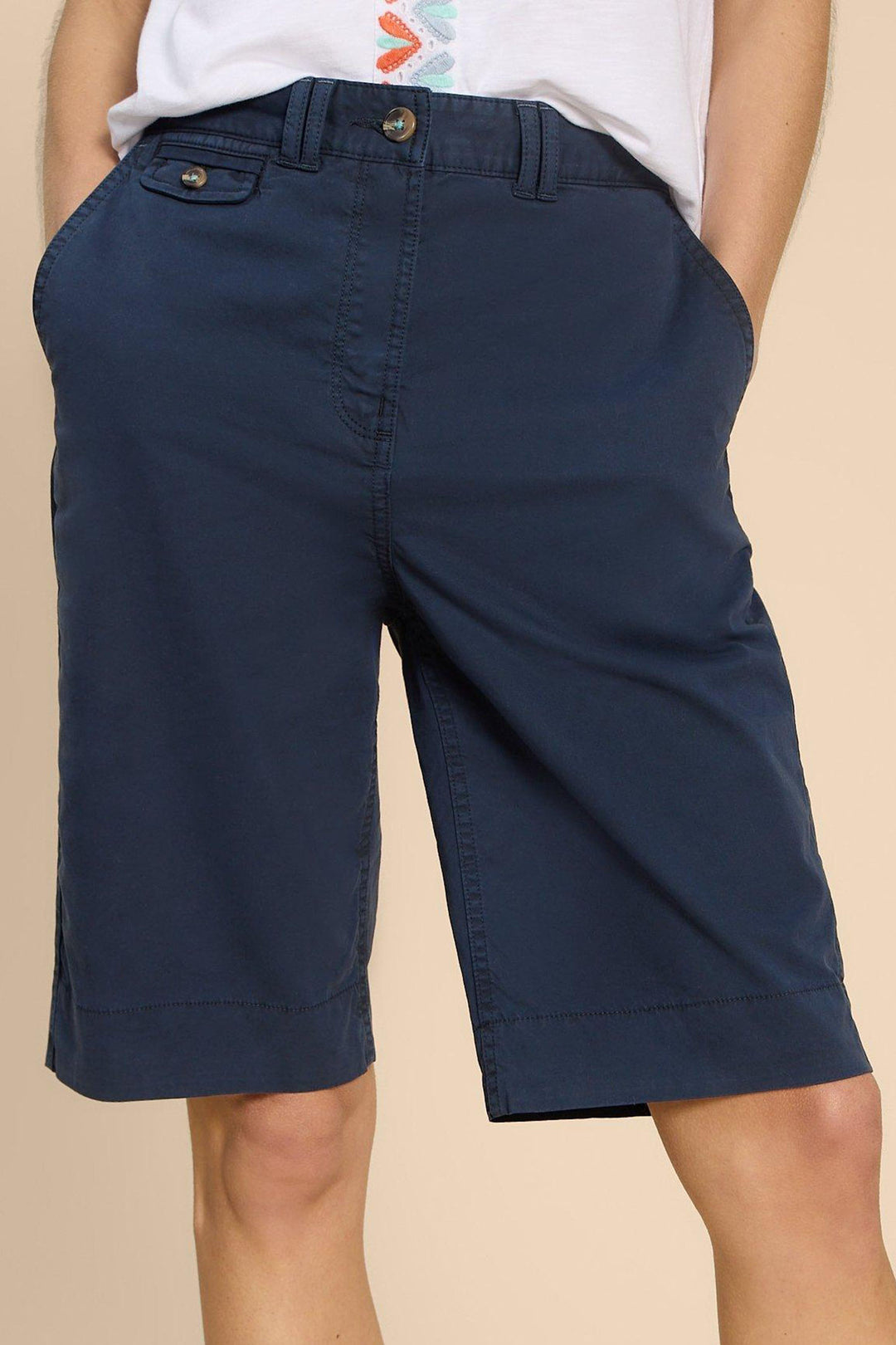 White Stuff 440946 Hayley Dark Navy Organic Chino Shorts - Shirley Allum Boutique