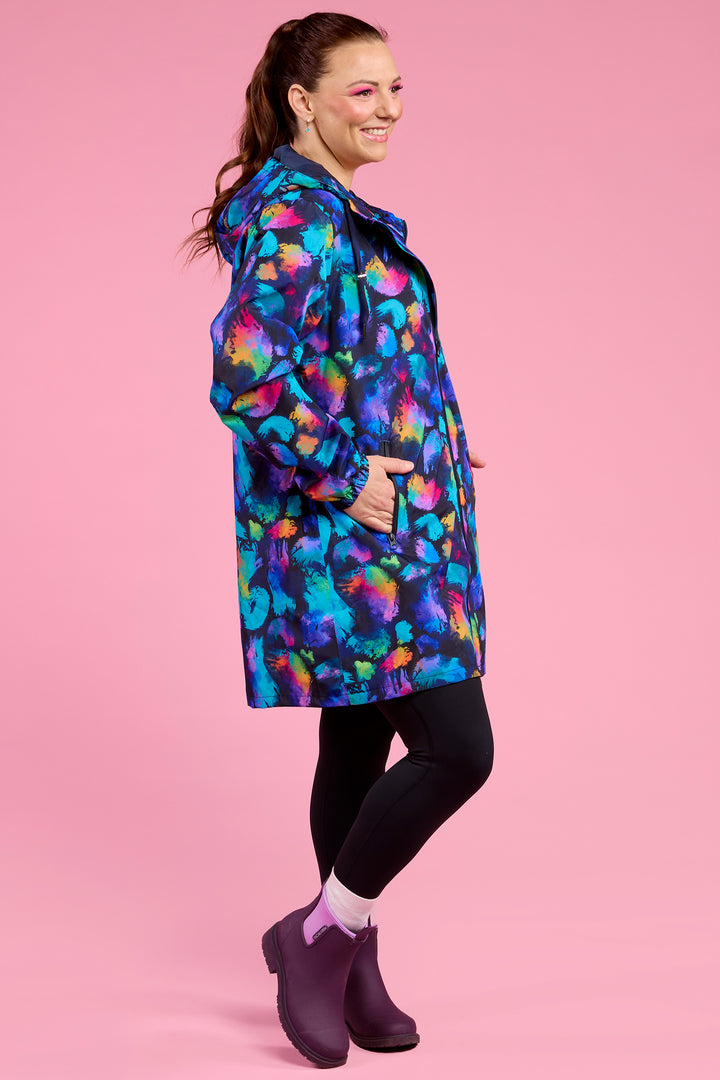Wilderly LLR-RSP Navy Rainbow Splatter Longline Raincoat