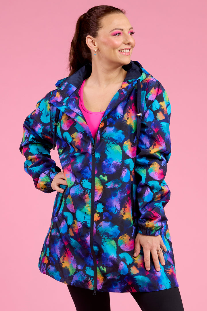 Wilderly LLR-RSP Navy Rainbow Splatter Longline Raincoat