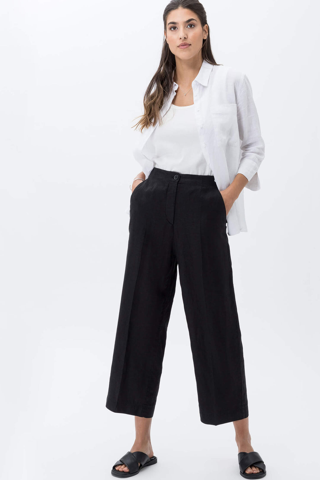 Brax 71-2208-02 Maine S Black Wide Leg Cropped Trouser - Shirley Allum Boutique