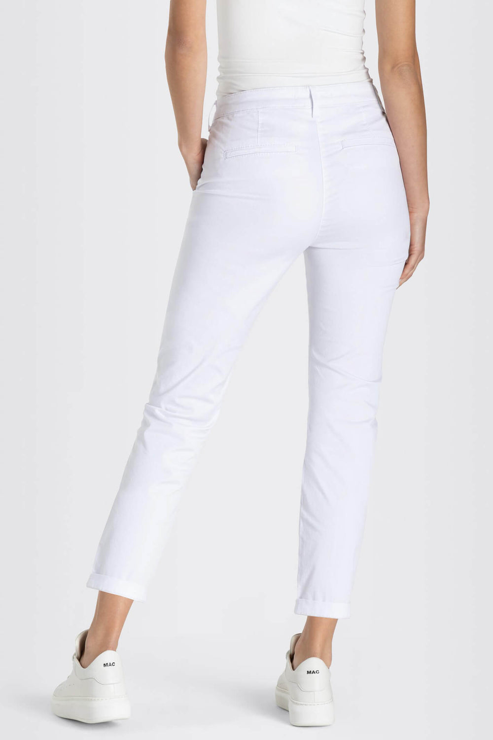 MAC 0434L 3075-00 010 White Chino Turn Up Trousers - Shirley Allum Boutique
