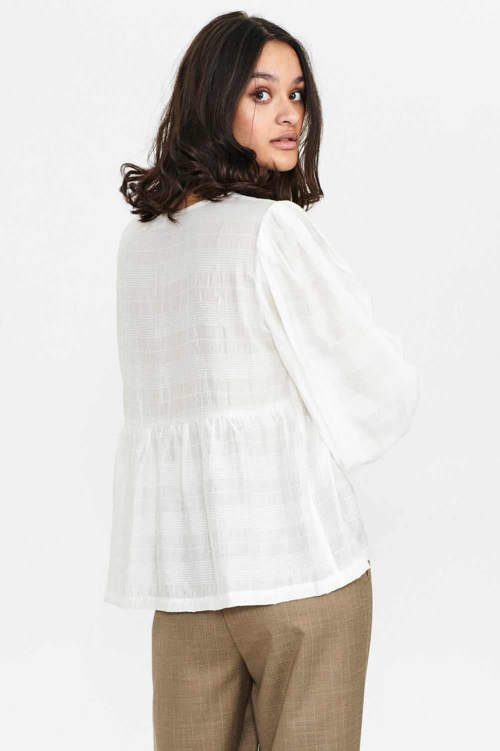Numph 701700 Nuester 9001 Cream Cloud Dancer Top - Shirley Allum Boutique