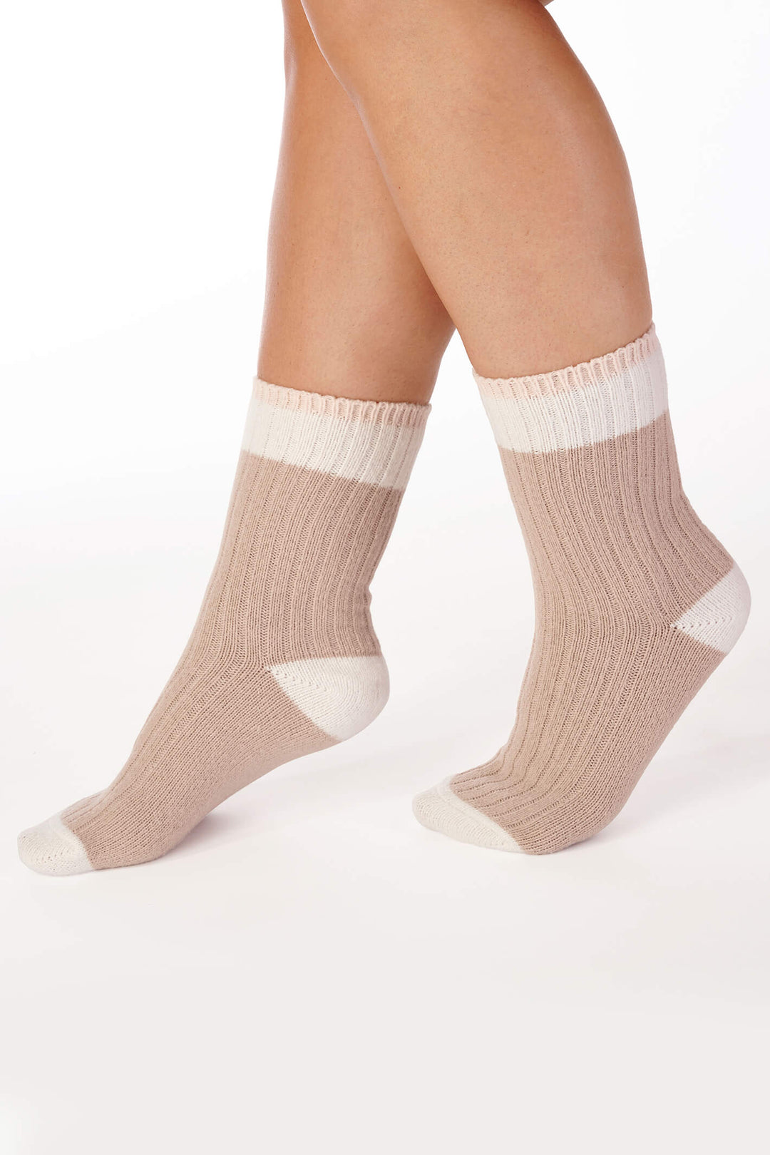 Slenderella BS180 Camel Supersoft Bedsocks - Shirley Allum Boutique