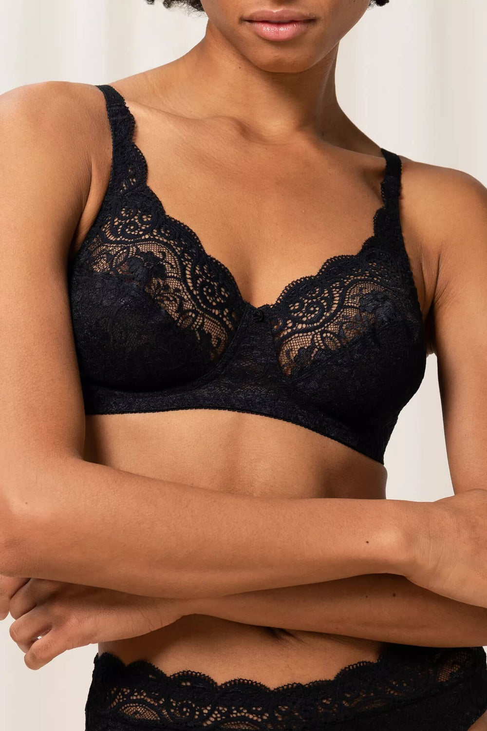 Triumph 10166794 0004 Amourette 300 N Black Bra - Shirley Allum Boutique